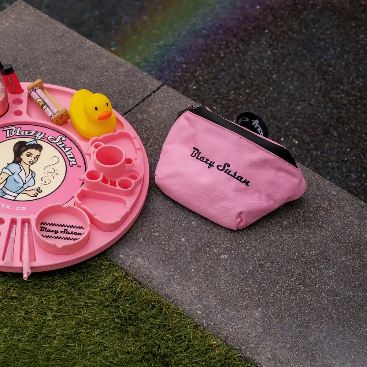 Blazy Susan Pink Smell Proof Fanny Pack - Pink / Pink