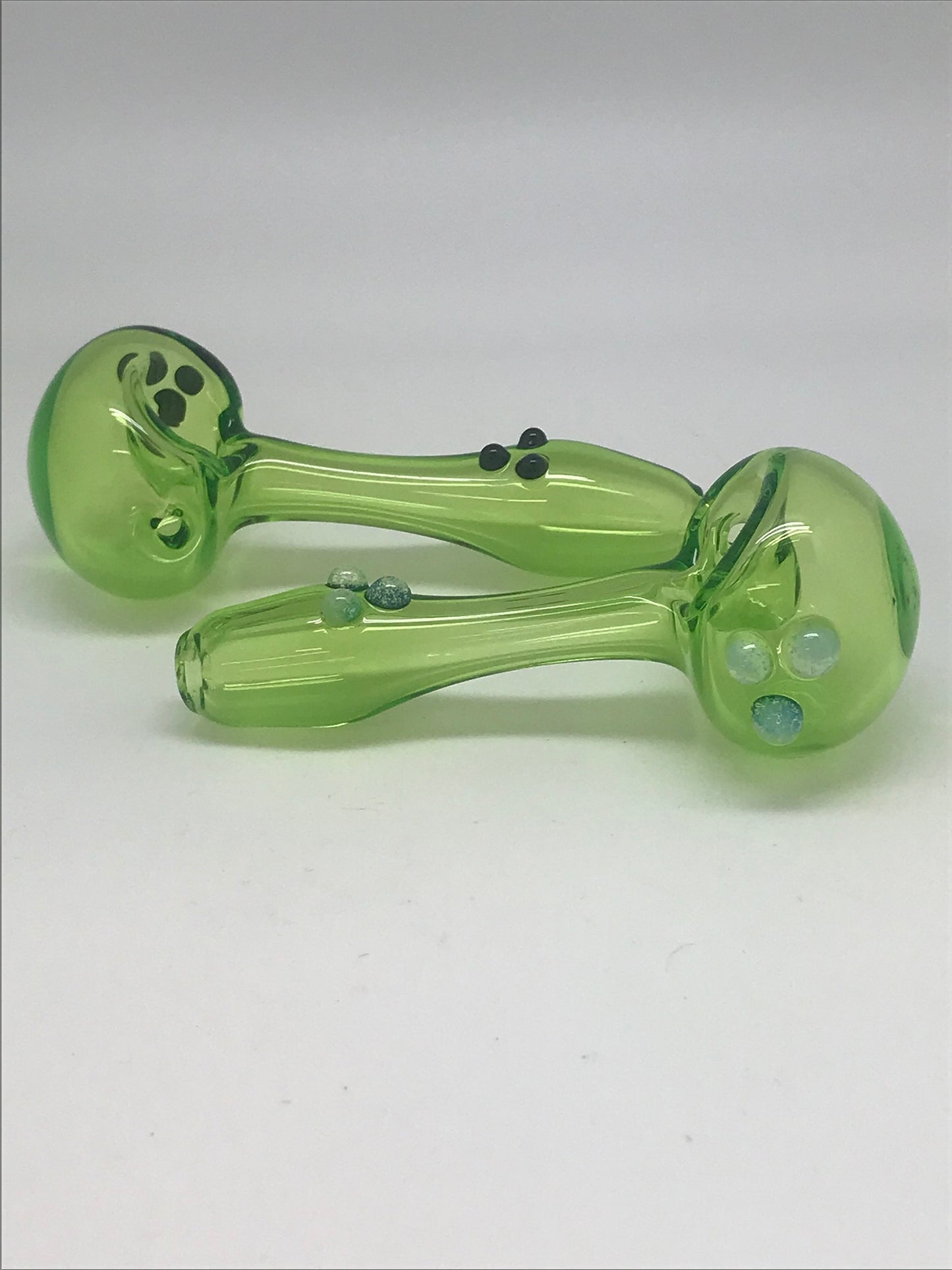 Brickyard Glass Green 3 Dot Pipe