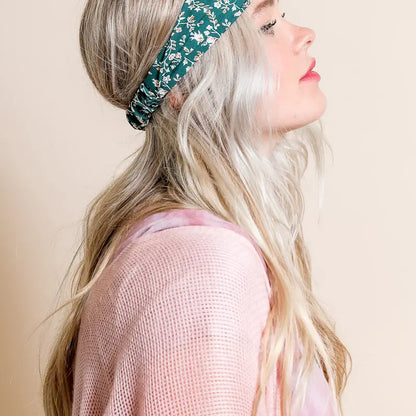 Floral Trailing Vine Twist Headwrap in Emerald Green