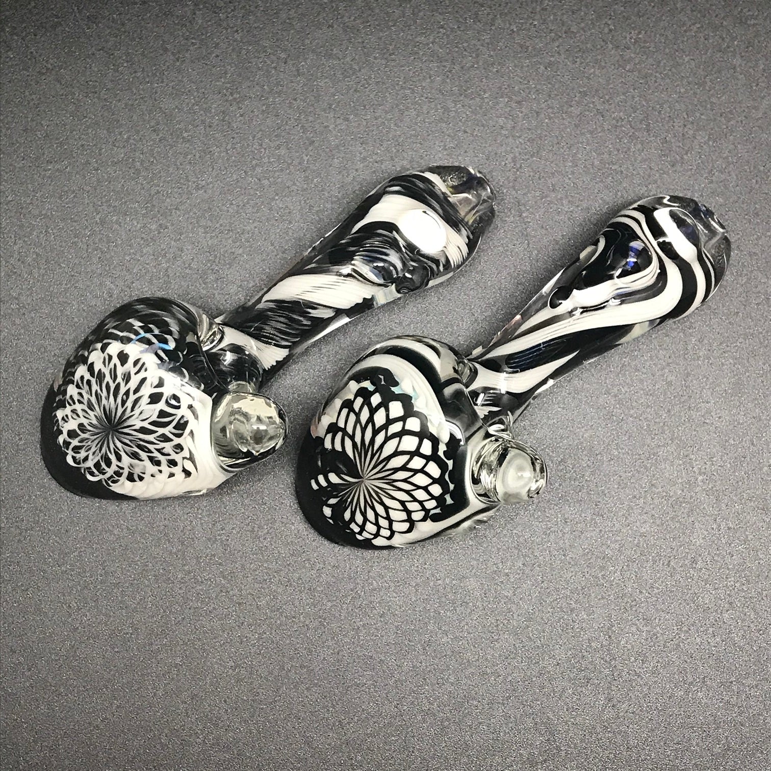 Rotational Science Glass Black and White Fillacello Twist Sherlock